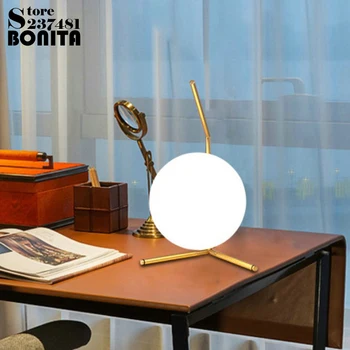 Šiuolaikinės paprasta Pieniškas stiklo kamuolys stalo lempa Stickman Kamuolys apvalus varinės lentelės šviesos Sferos aukso stalo lempos