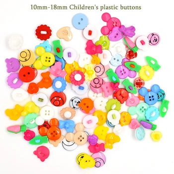 (50pieces/lot) .Vaikai spalvos mygtukai. Mišrios plastikinės kūdikių animacinių filmų sagos. Rankų darbo 